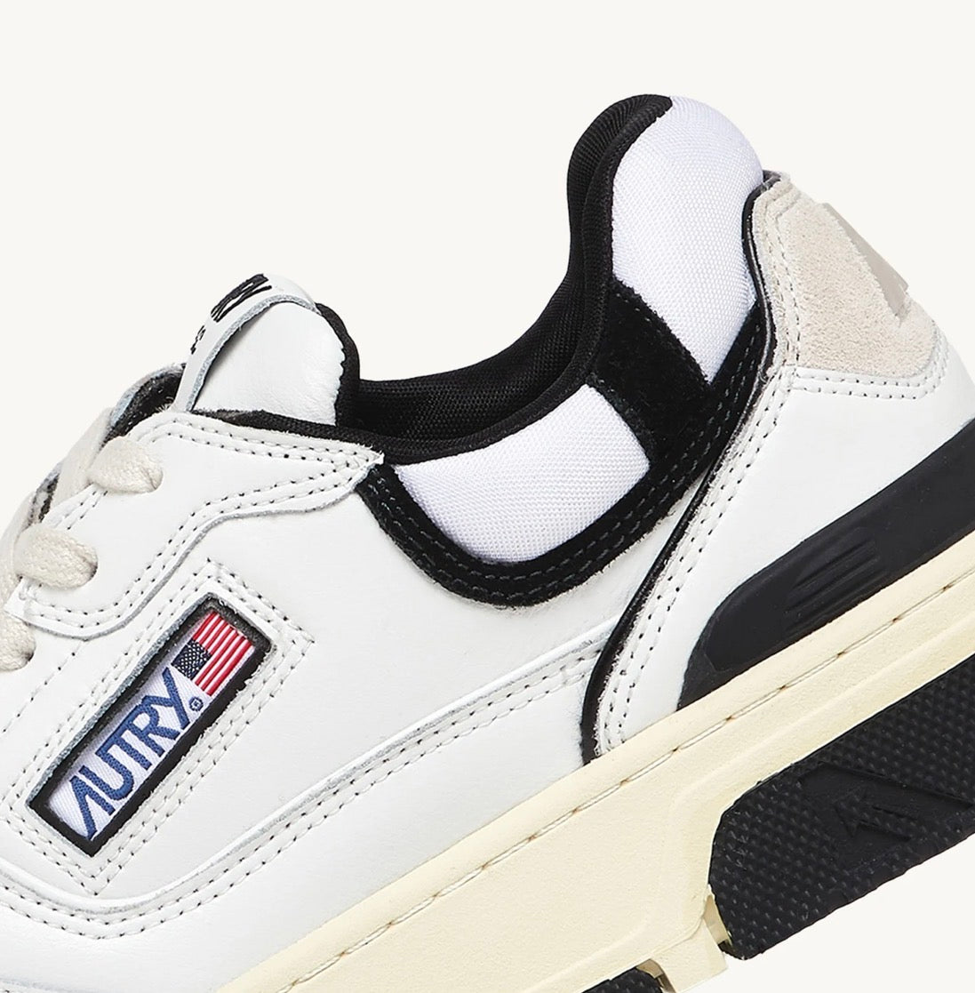 Sneakers AUTRY MM04
