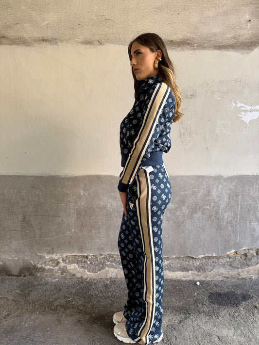 Tuta completa GUESS K028