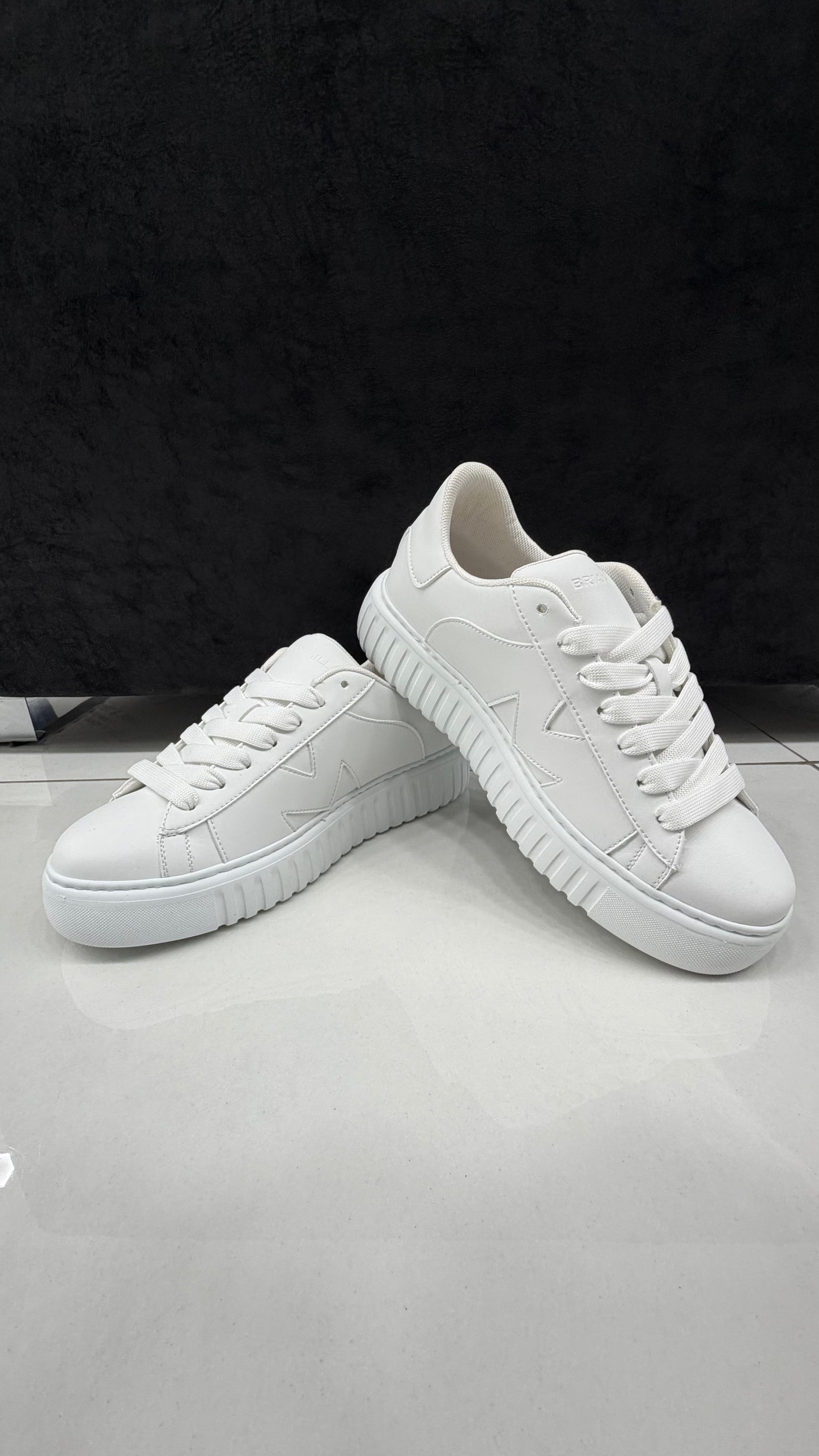 Sneakers BRIAN MILLS BM1002