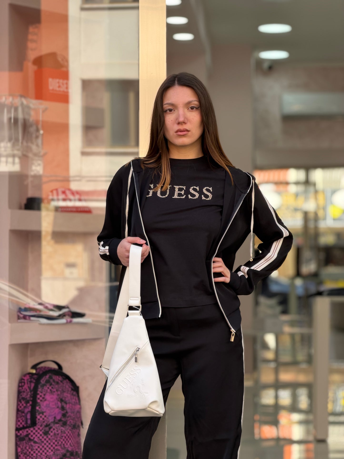 T shirt GUESS -V6RI20-