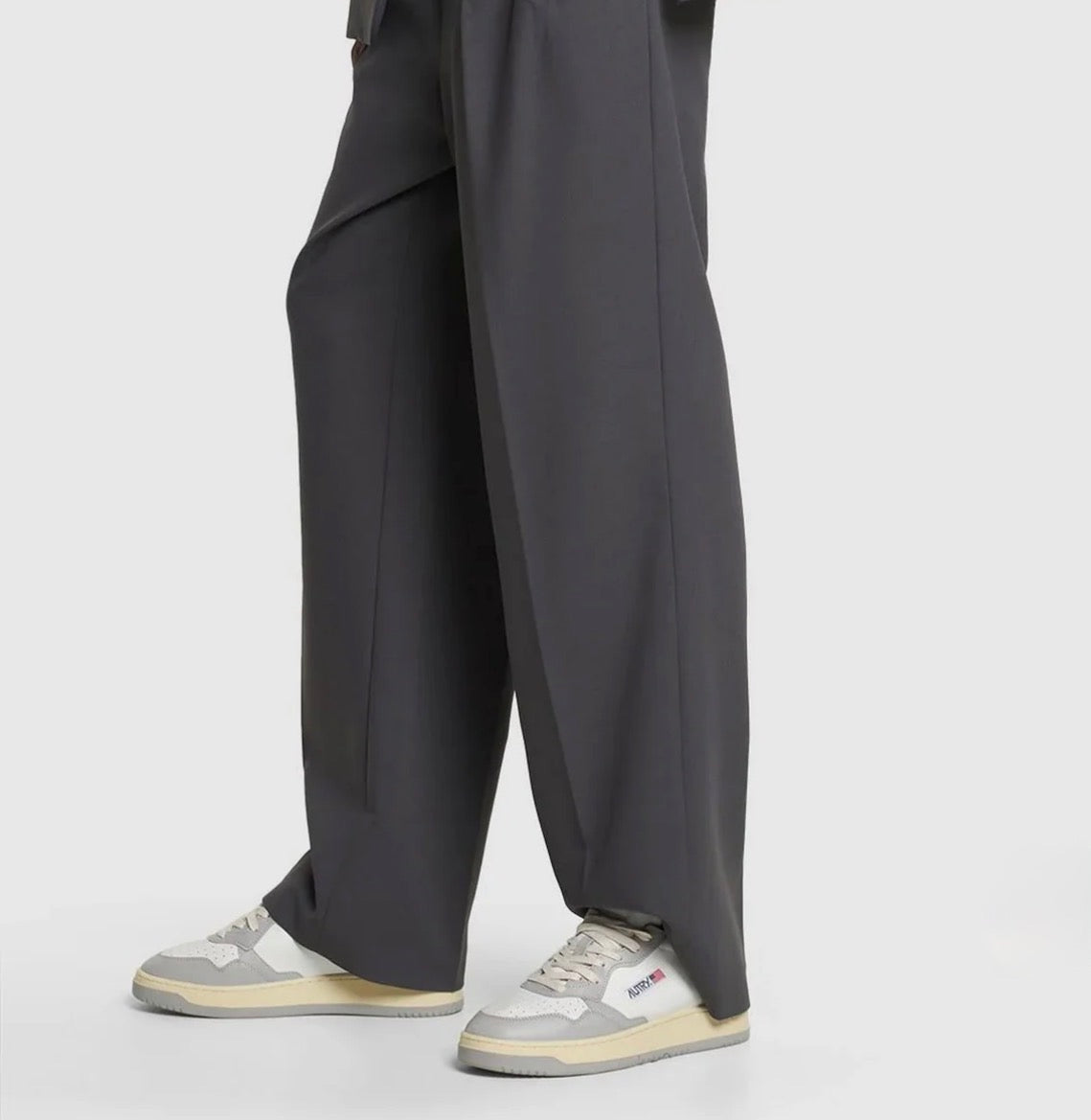 Sneakers AUTRY WB10