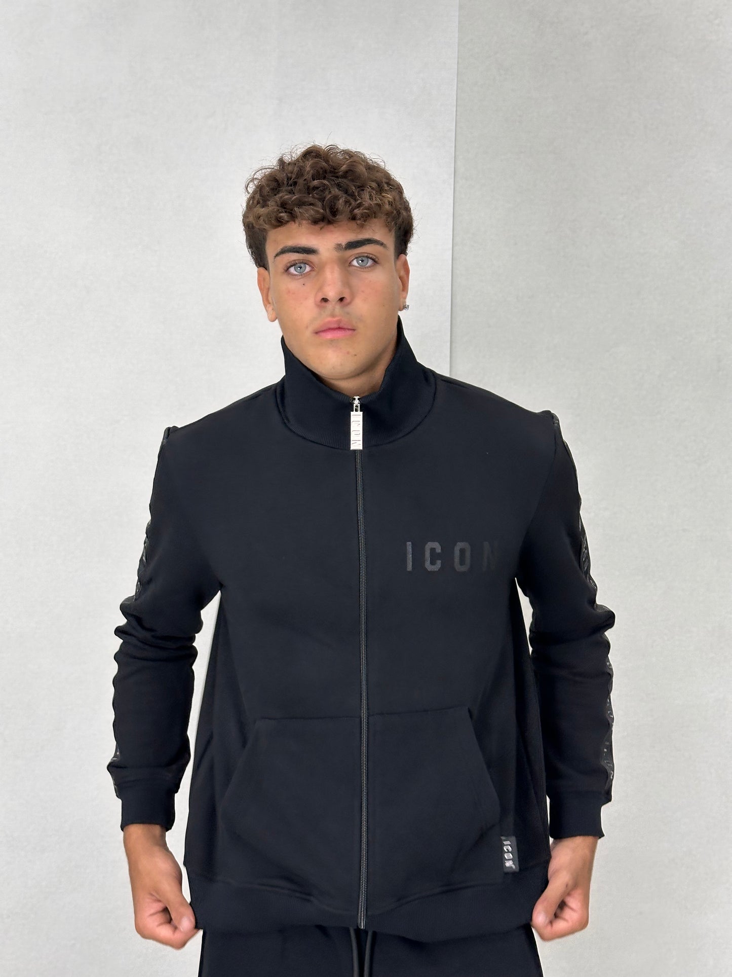 Tuta ICON F058