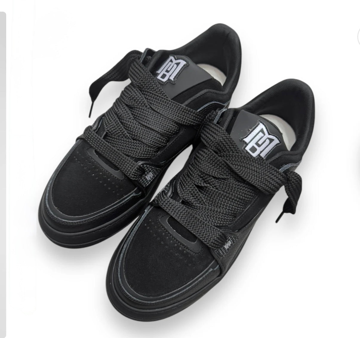 Sneakers BRIAN MILLS 565B