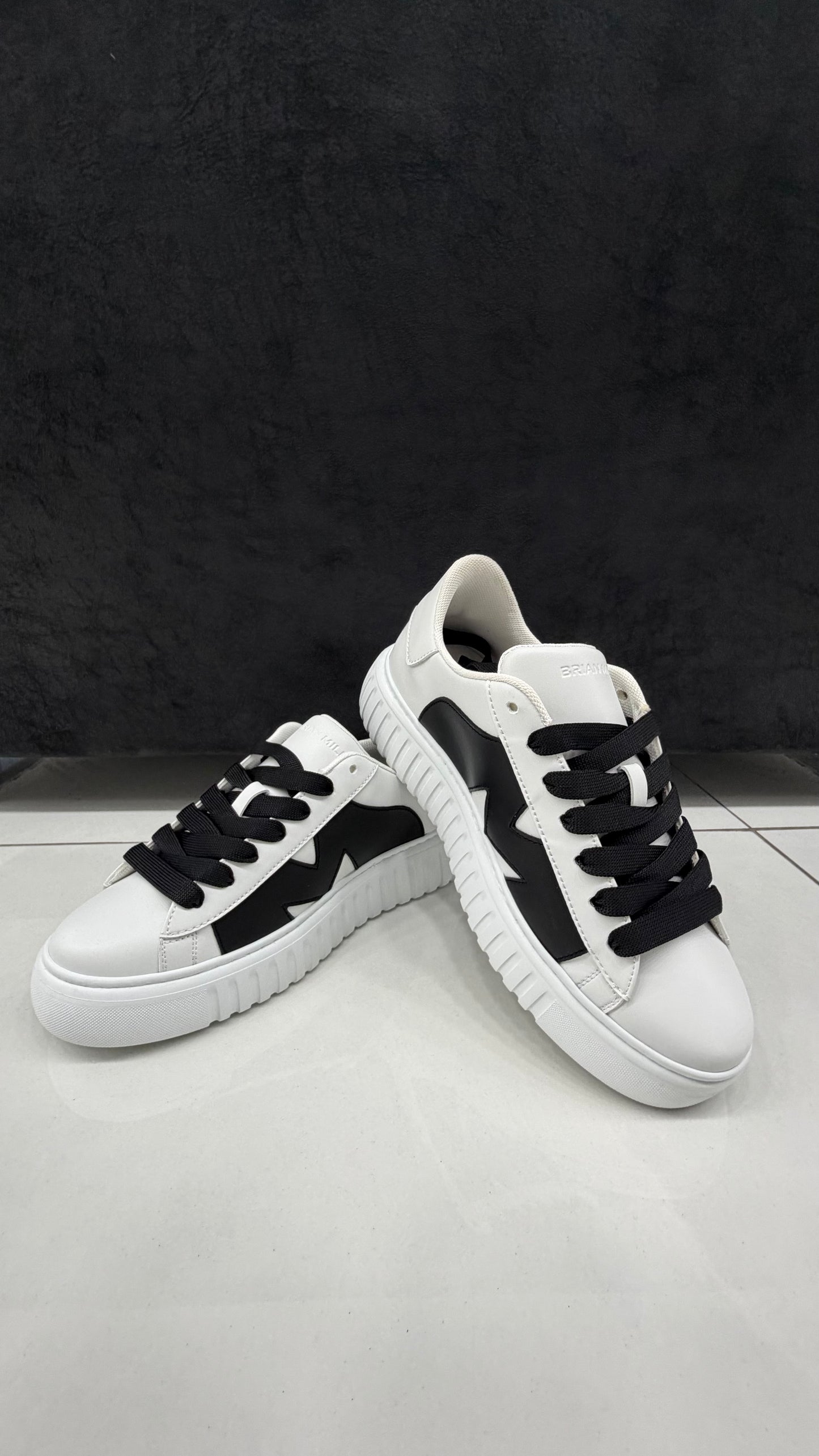 Sneakers BRIAN MILLS BM1002