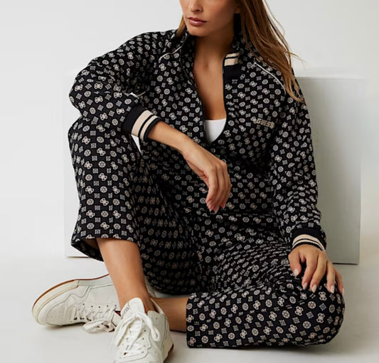 Tuta GUESS 212