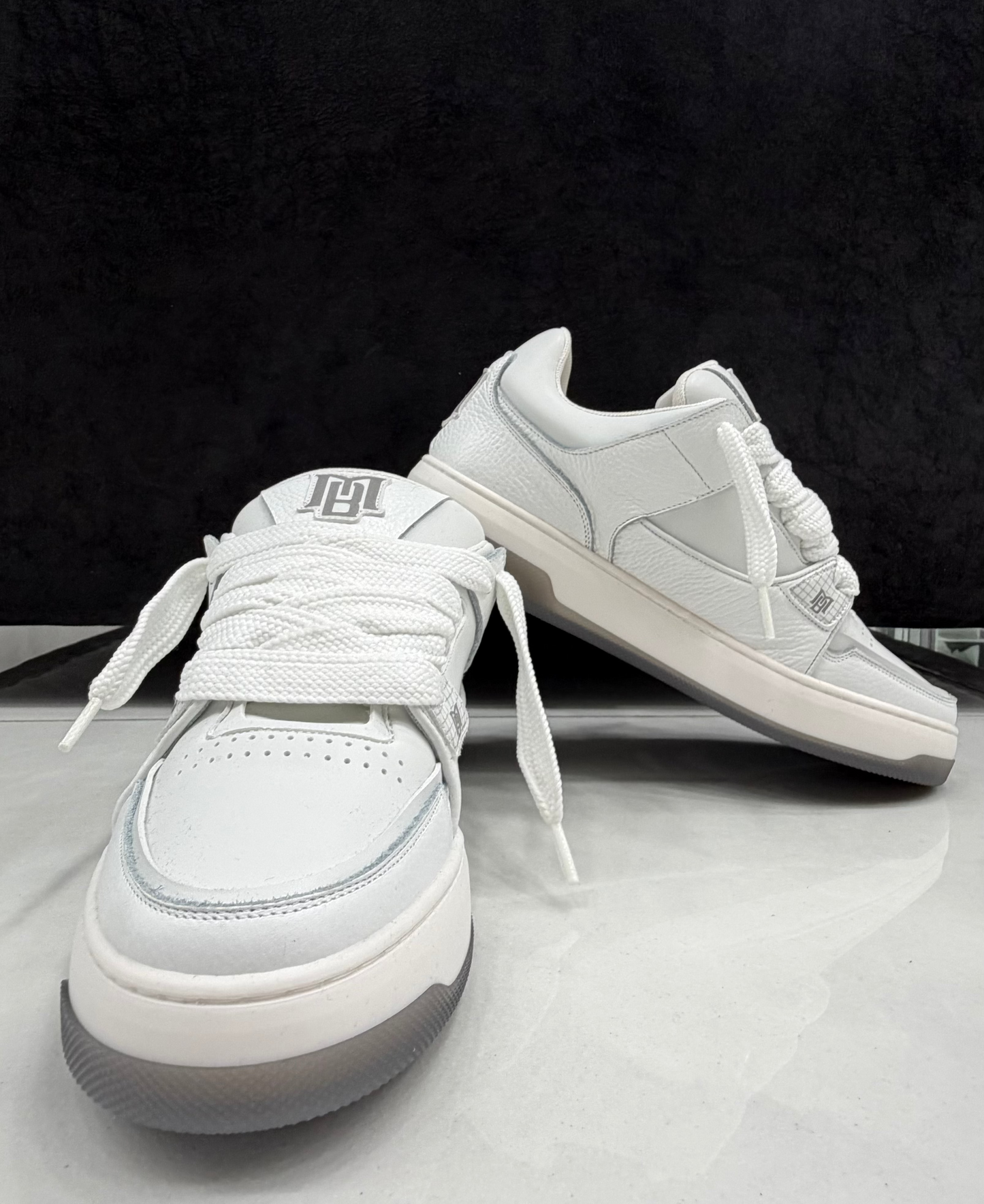Sneakers BRIAN MILLS 563