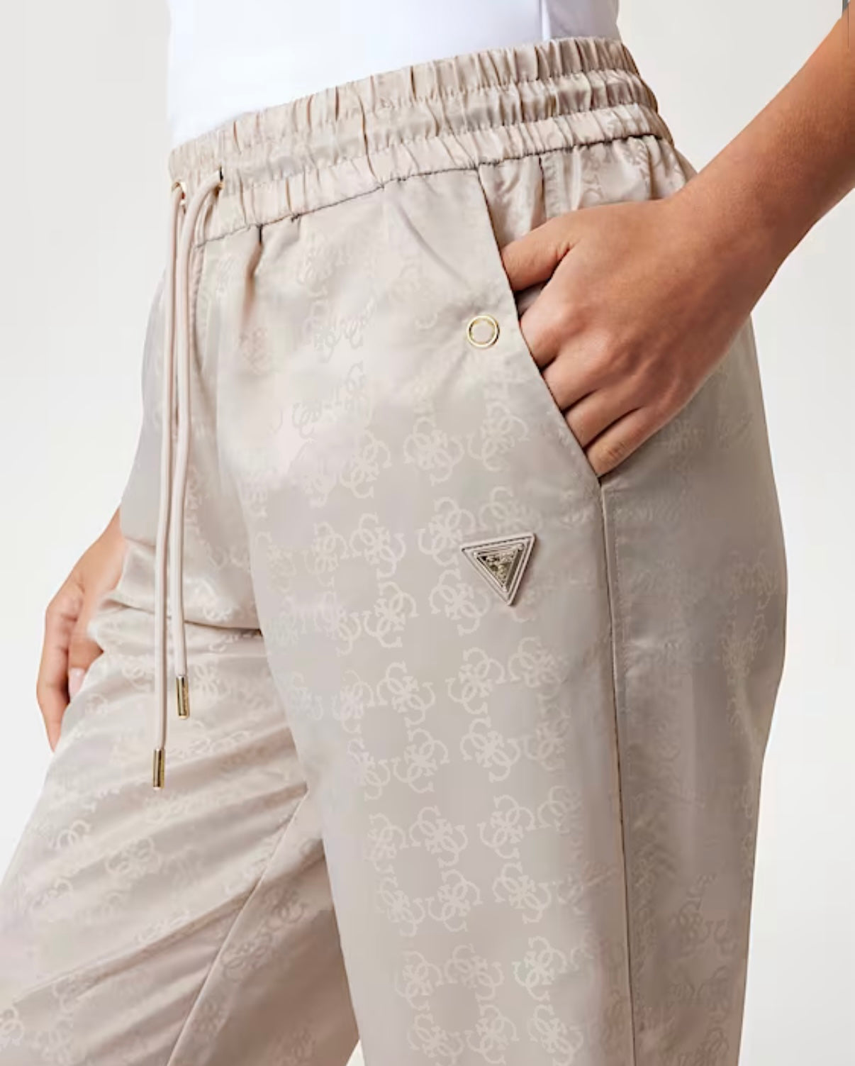 Tuta GUESS L11W